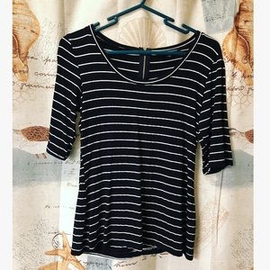 Green Envelope 3/4 Sleeve Shirt